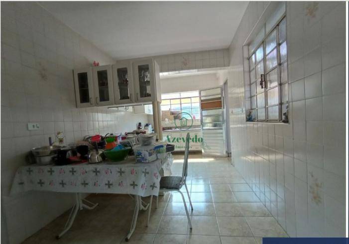 Sobrado à venda com 7 quartos, 300m² - Foto 4