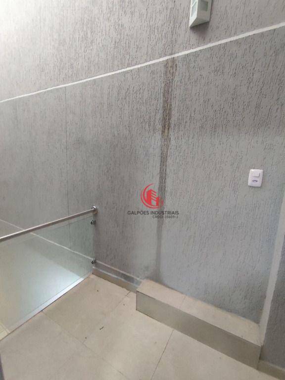 Sobrado à venda e aluguel com 3 quartos, 320m² - Foto 20