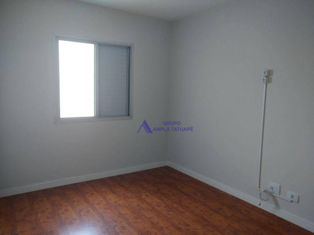 Apartamento para alugar com 3 quartos, 86m² - Foto 11