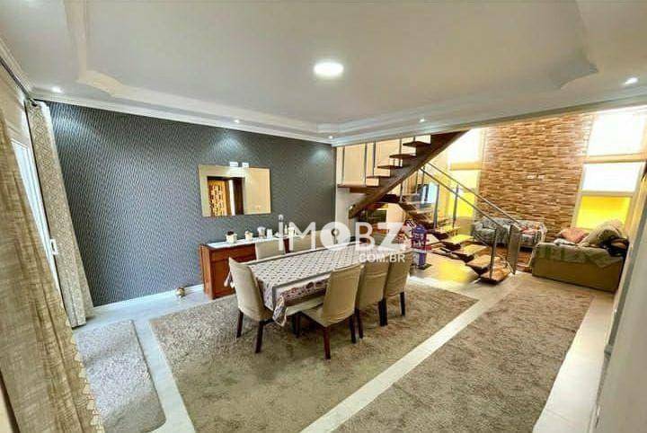 Casa de Condomínio à venda com 3 quartos, 200m² - Foto 2