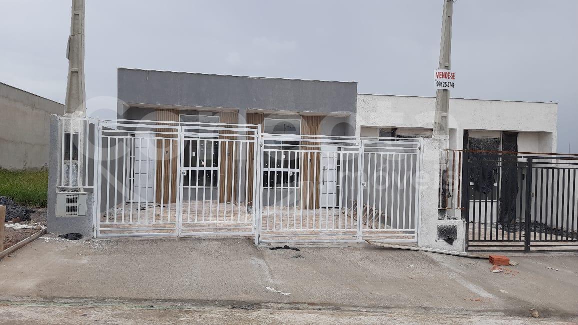 Casa à venda com 2 quartos, 52m² - Foto 25