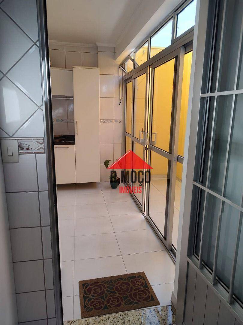 Sobrado à venda com 3 quartos, 157m² - Foto 13