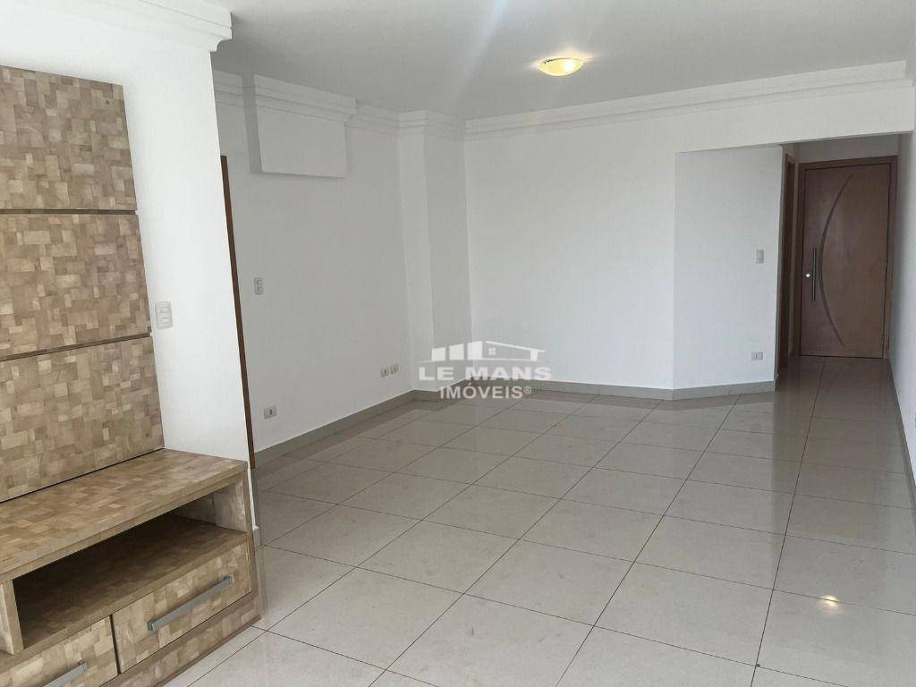 Apartamento para alugar com 3 quartos, 116m² - Foto 4