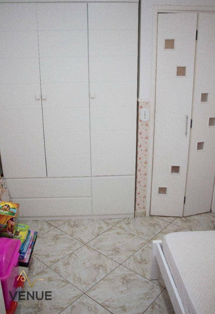 Apartamento à venda com 2 quartos, 60m² - Foto 7