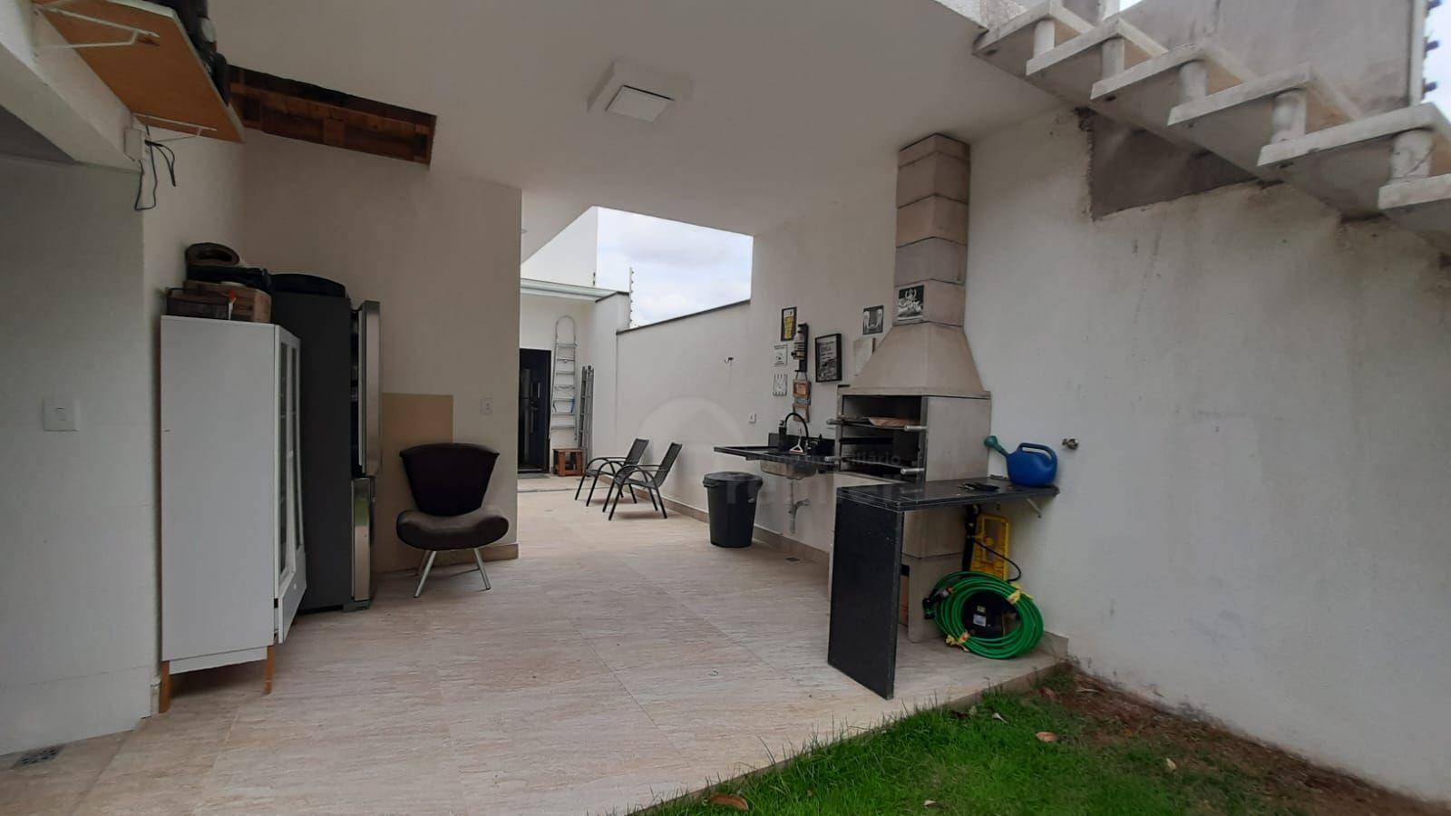 Casa à venda com 4 quartos, 146m² - Foto 13