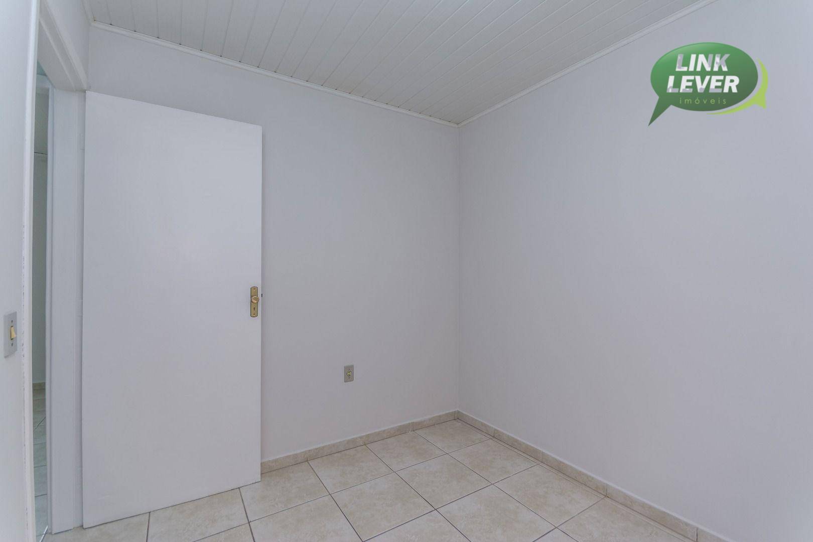 Casa para alugar com 3 quartos, 64m² - Foto 24