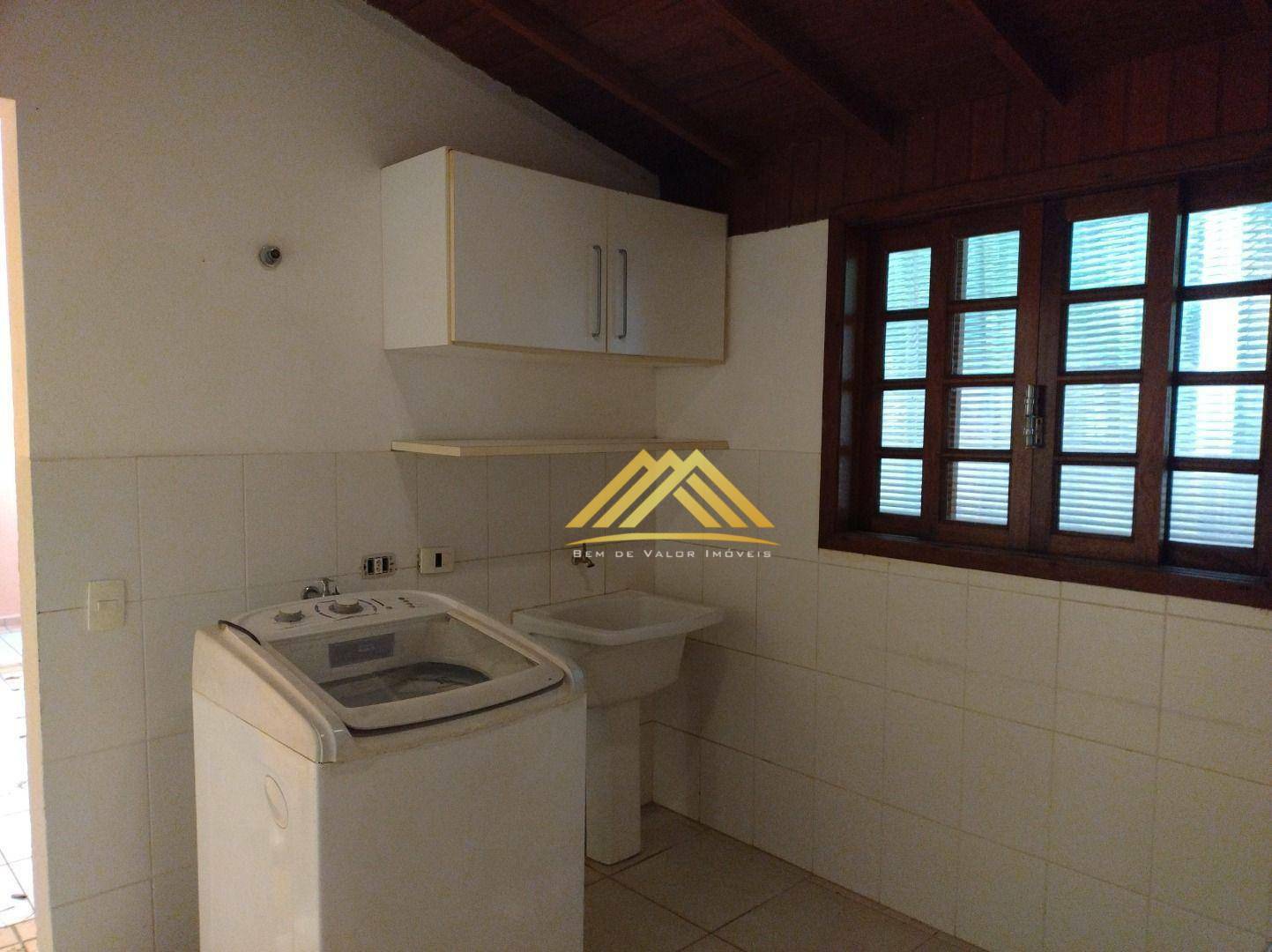 Casa à venda e aluguel com 3 quartos, 400m² - Foto 15