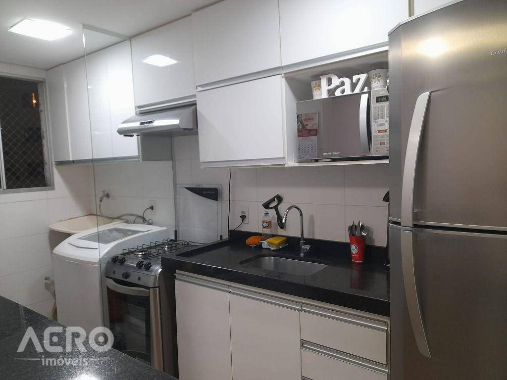 Apartamento à venda com 2 quartos, 48m² - Foto 15