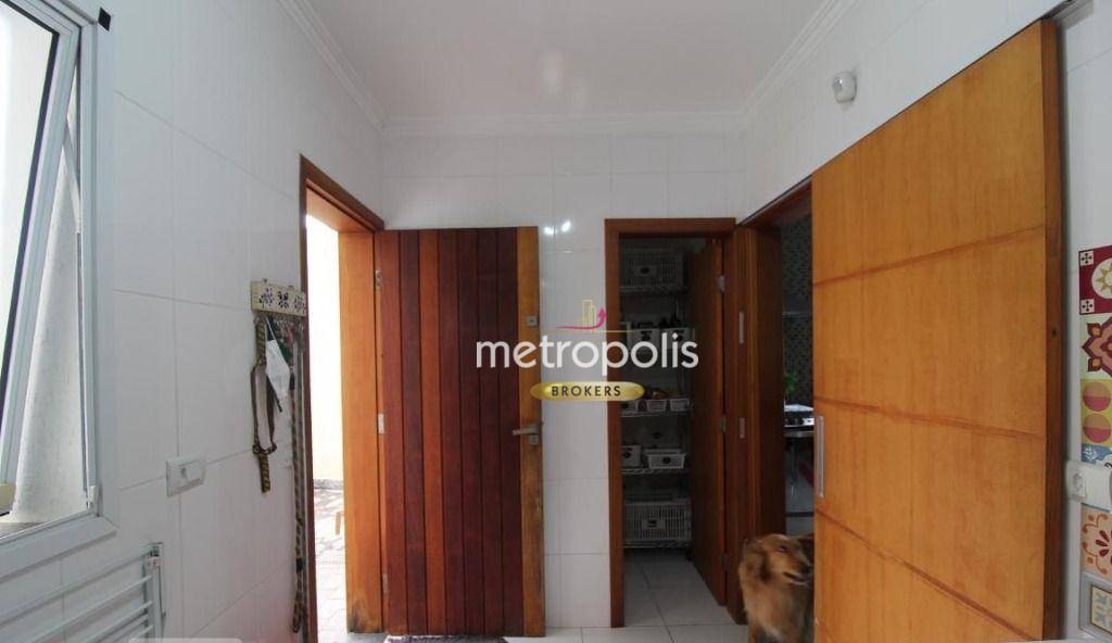 Sobrado à venda com 4 quartos, 240m² - Foto 32