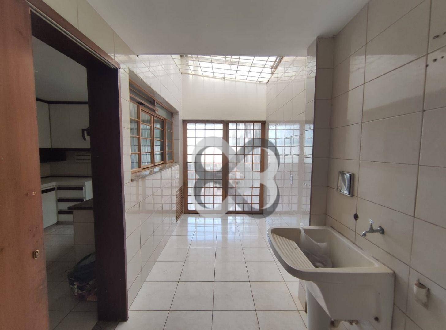 Casa à venda com 4 quartos, 321m² - Foto 40