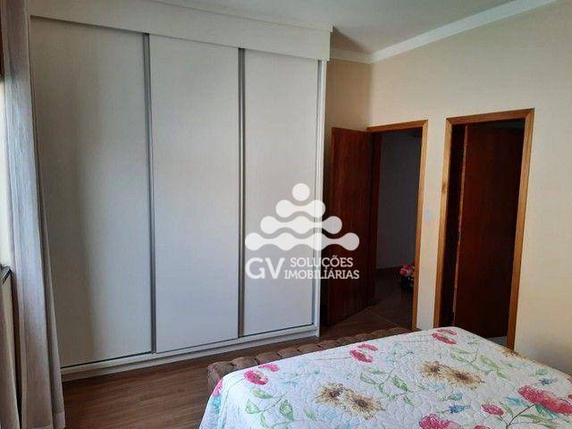 Casa à venda com 2 quartos, 140m² - Foto 17