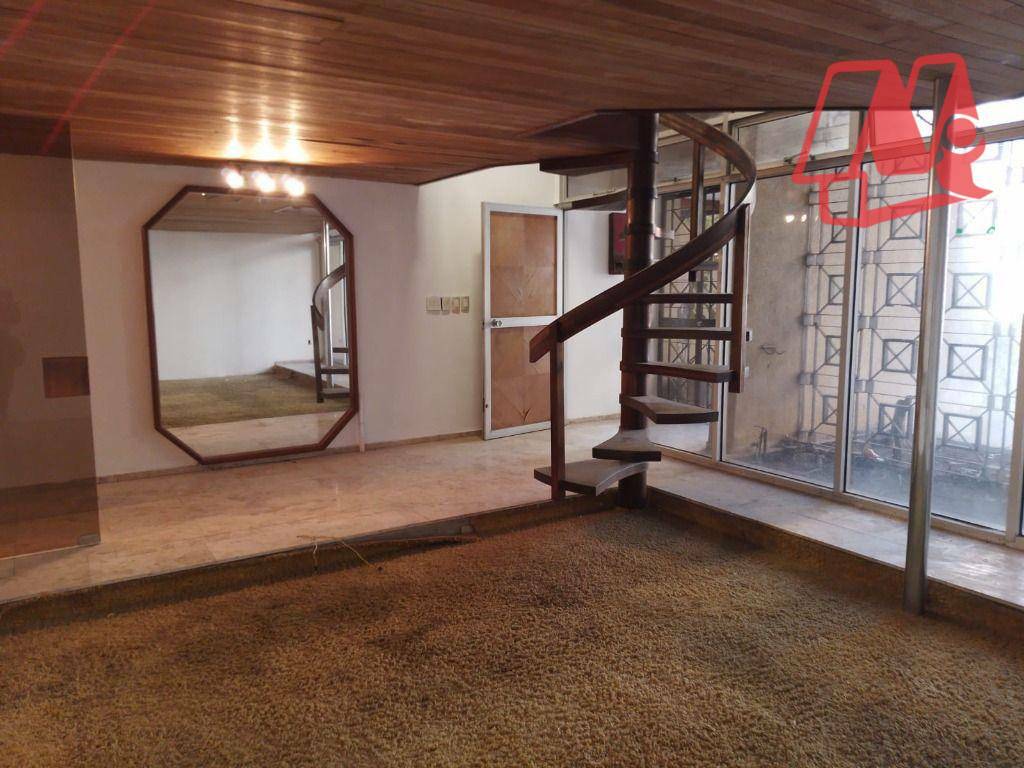 Casa à venda e aluguel com 3 quartos, 371m² - Foto 5