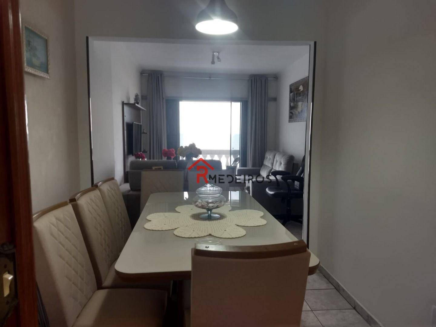 Apartamento à venda com 2 quartos, 70m² - Foto 3