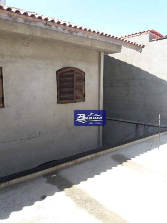 Sobrado à venda com 3 quartos, 240m² - Foto 51