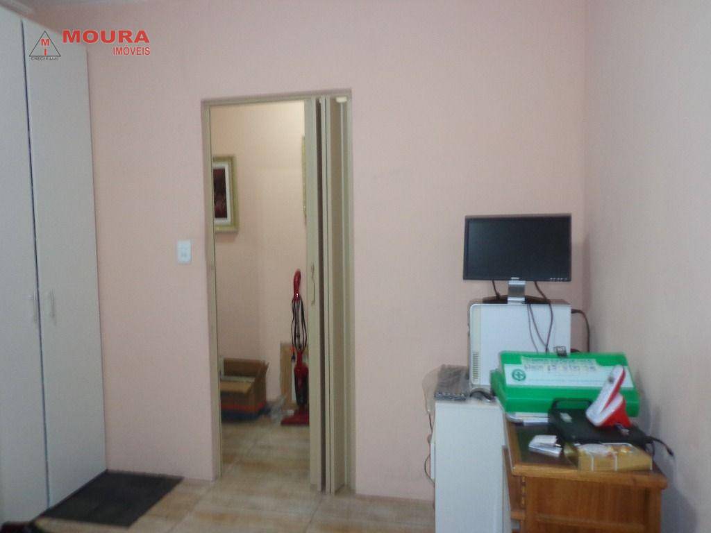 Casa à venda com 4 quartos, 215m² - Foto 9