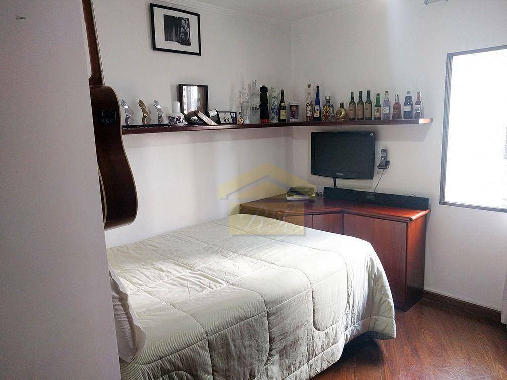 Apartamento à venda com 3 quartos, 165m² - Foto 18