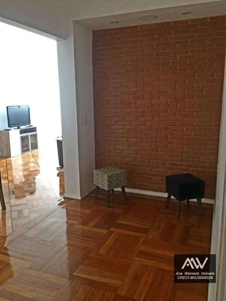 Apartamento à venda com 3 quartos, 139m² - Foto 3