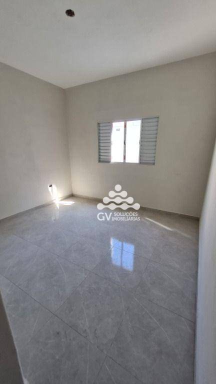 Casa à venda com 2 quartos, 70m² - Foto 12