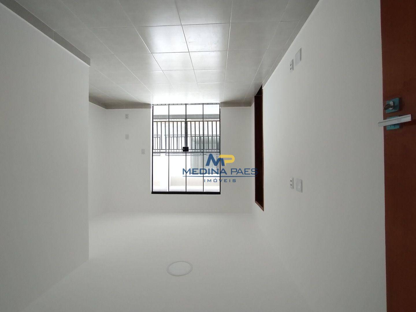 Casa à venda com 2 quartos, 48m² - Foto 21