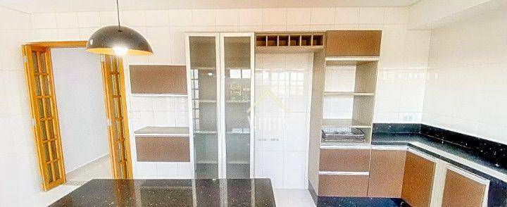 Sobrado à venda com 3 quartos, 245m² - Foto 34