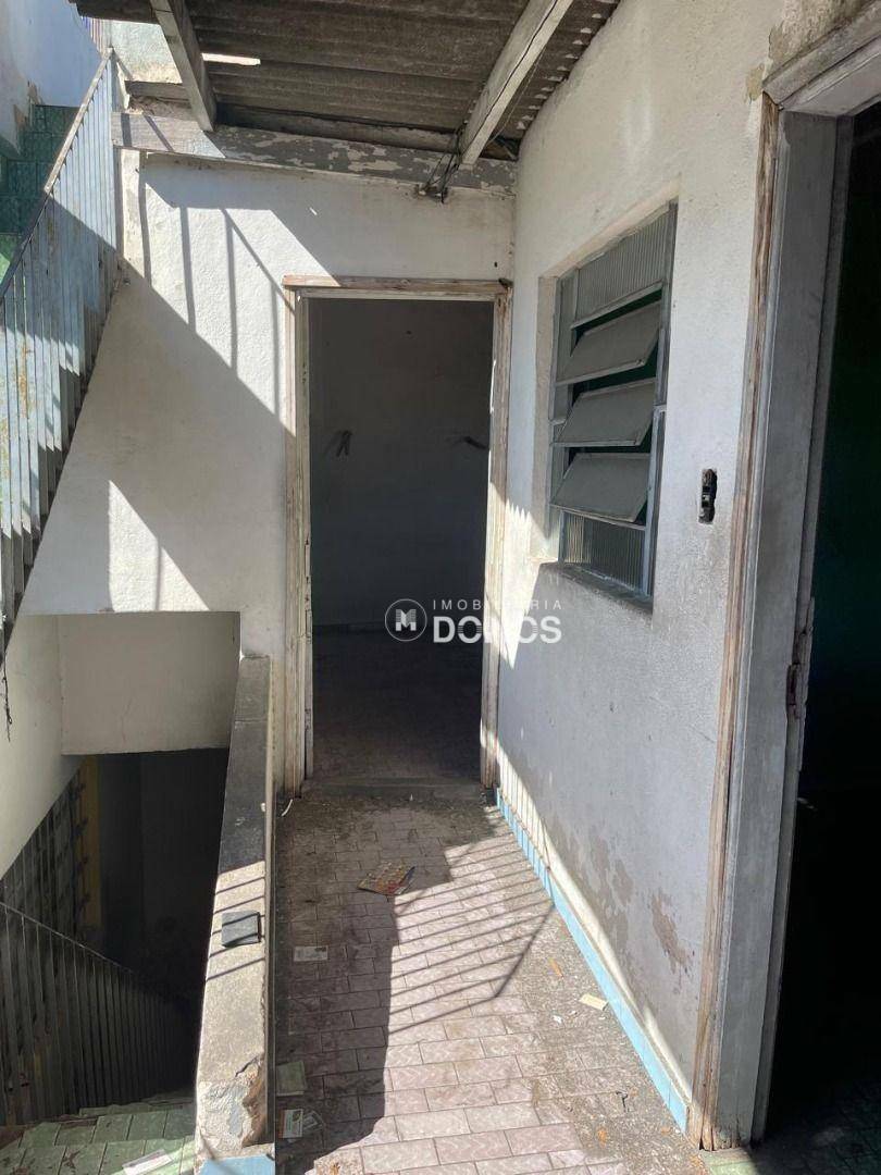 Casa à venda com 5 quartos, 180m² - Foto 5