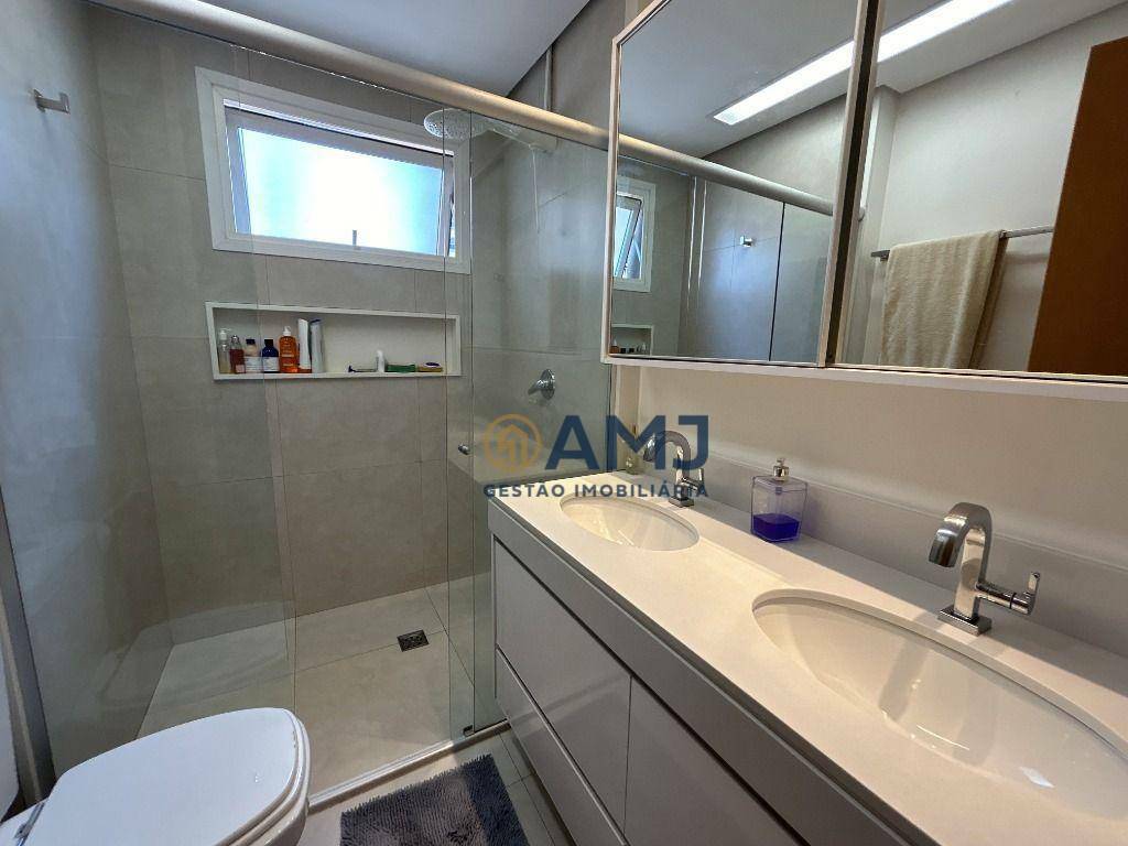 Apartamento à venda com 3 quartos, 121m² - Foto 12