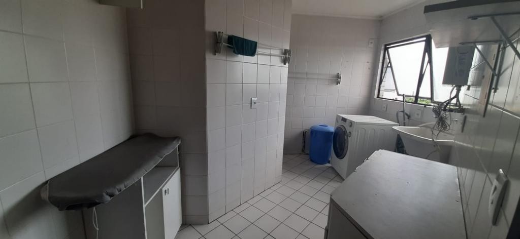 Apartamento à venda com 3 quartos, 172m² - Foto 32