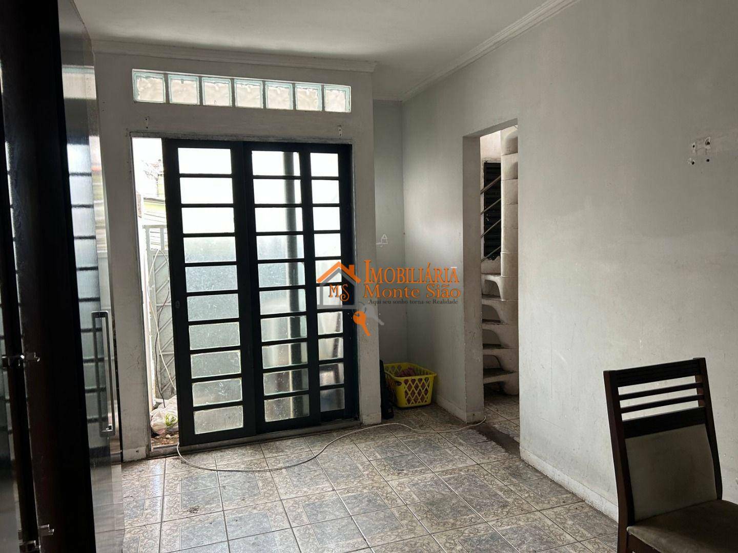 Sobrado à venda com 4 quartos, 150m² - Foto 2