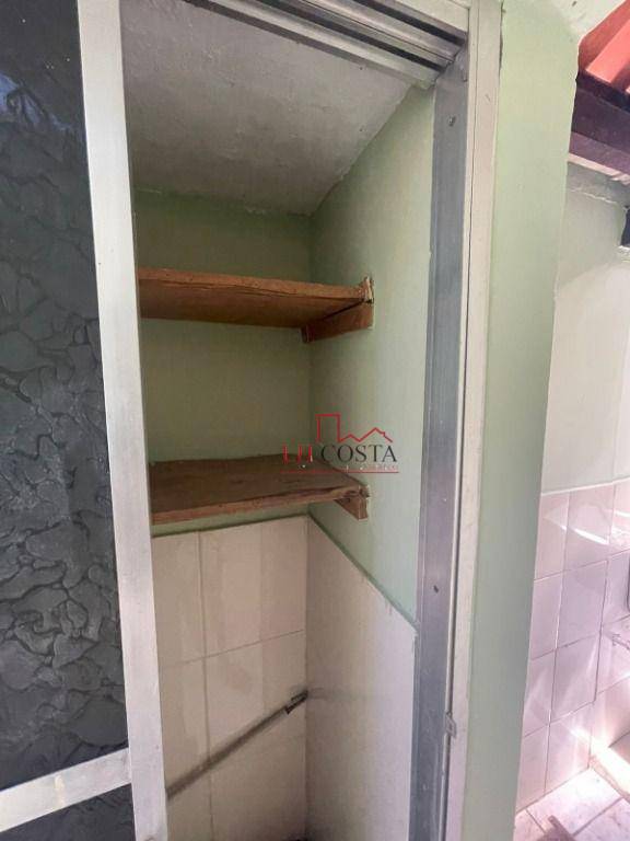 Casa à venda com 4 quartos, 100m² - Foto 12