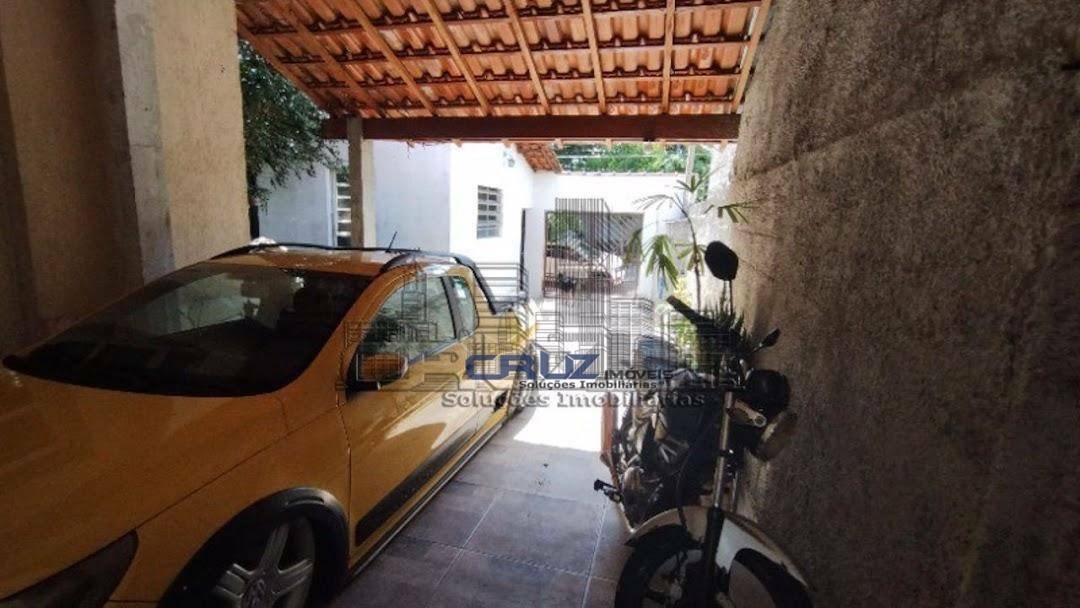 Casa à venda com 3 quartos, 134m² - Foto 11