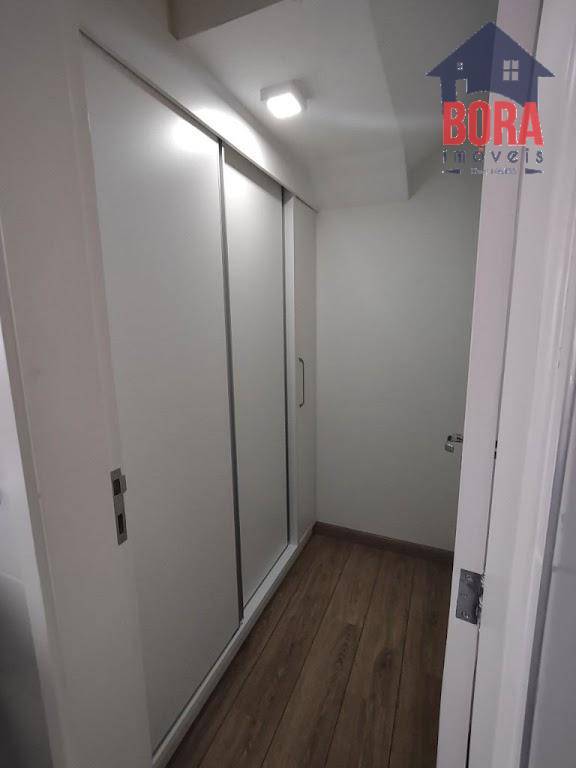 Apartamento à venda com 4 quartos, 220m² - Foto 2