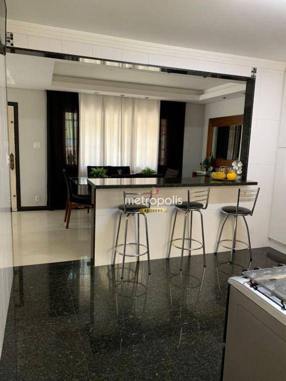 Sobrado à venda com 3 quartos, 383m² - Foto 13