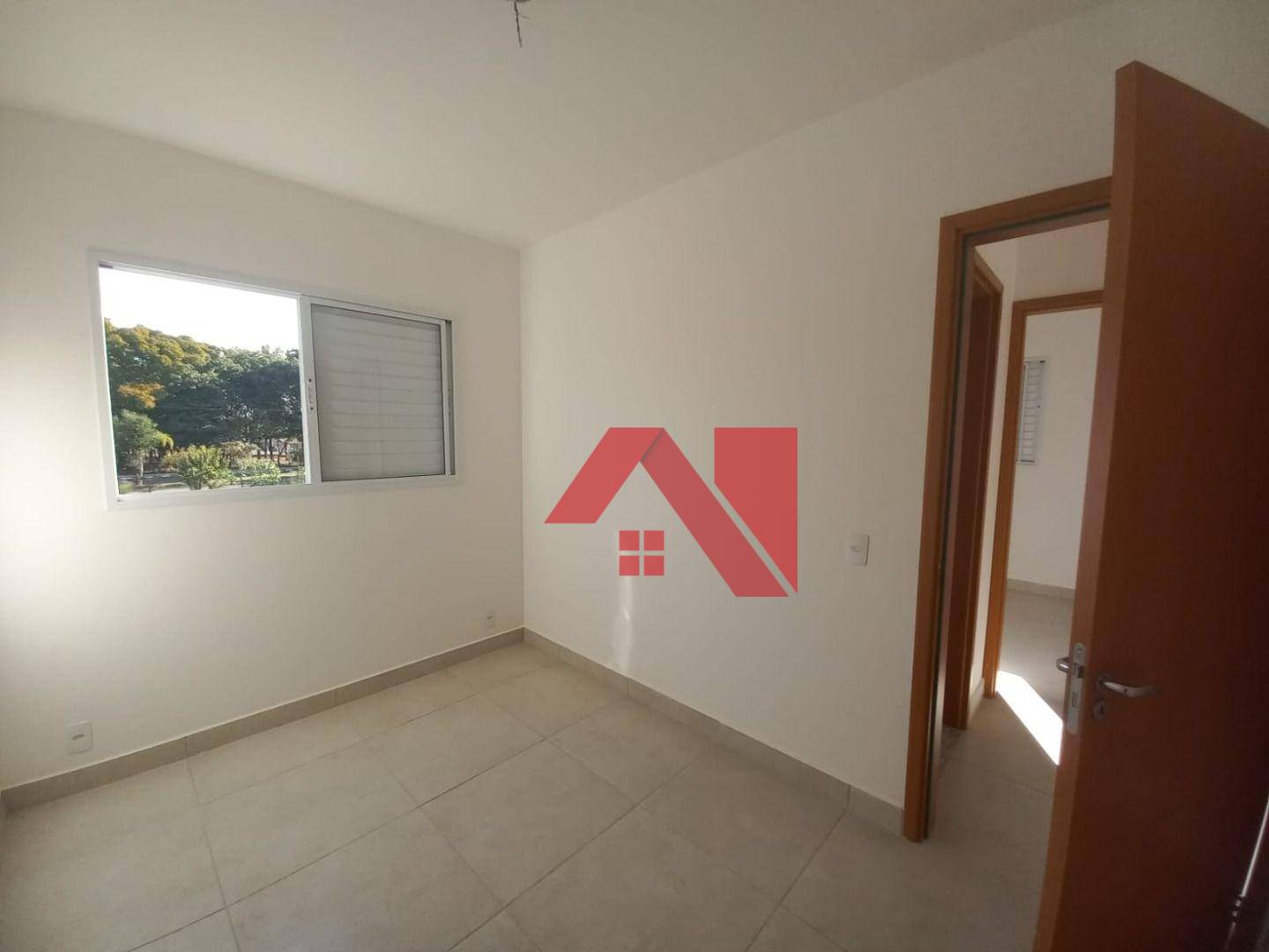 Apartamento para alugar com 2 quartos, 45m² - Foto 11