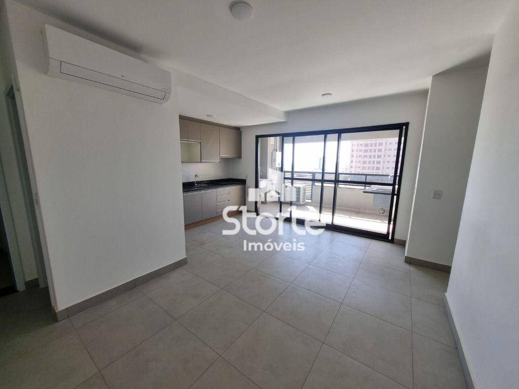 Apartamento para alugar com 3 quartos, 81m² - Foto 1