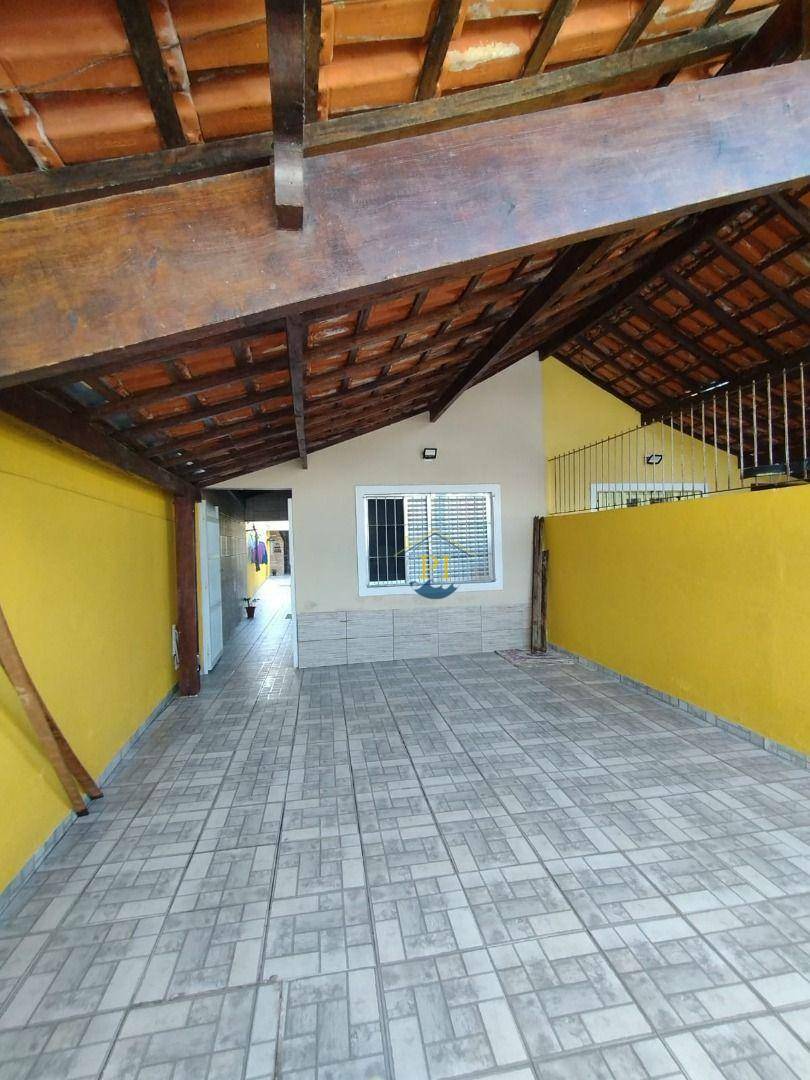 Casa à venda com 3 quartos, 150m² - Foto 1