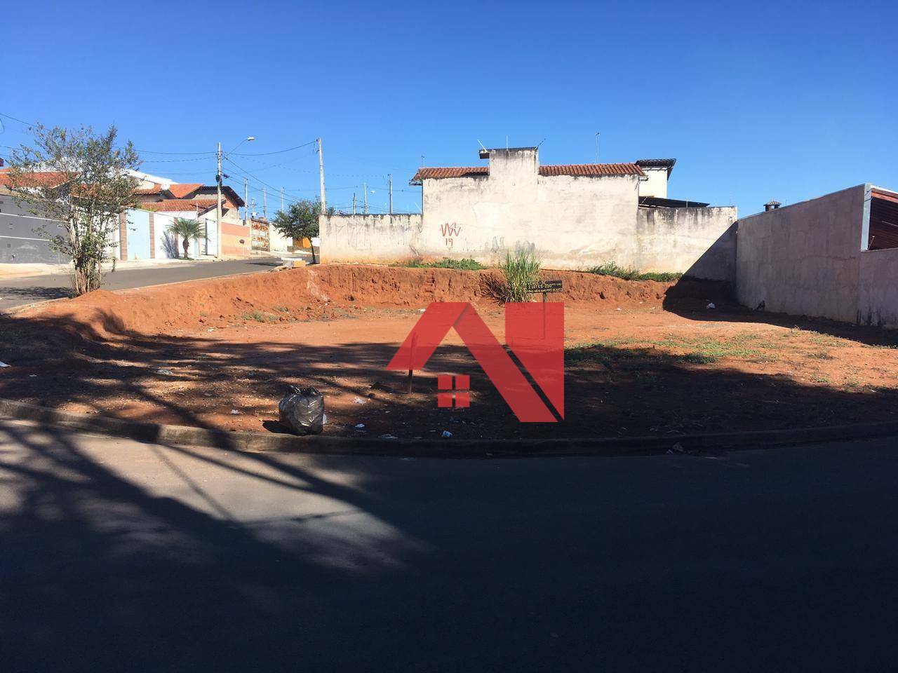 Terreno, 250 m² - Foto 1