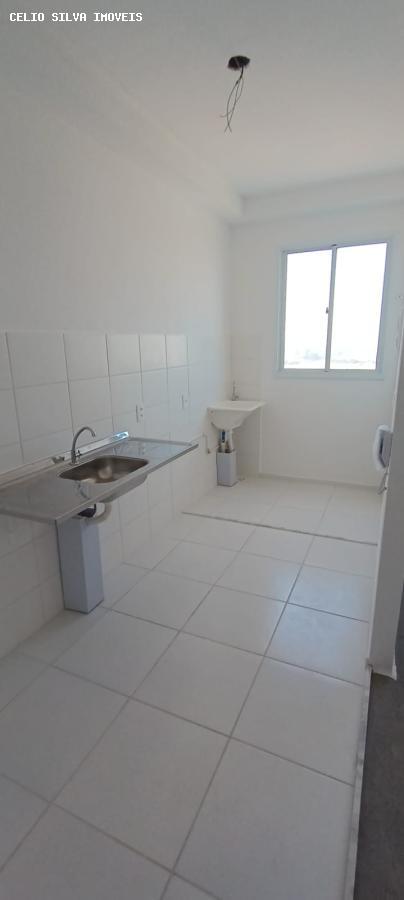 Apartamento à venda com 2 quartos, 57m² - Foto 4