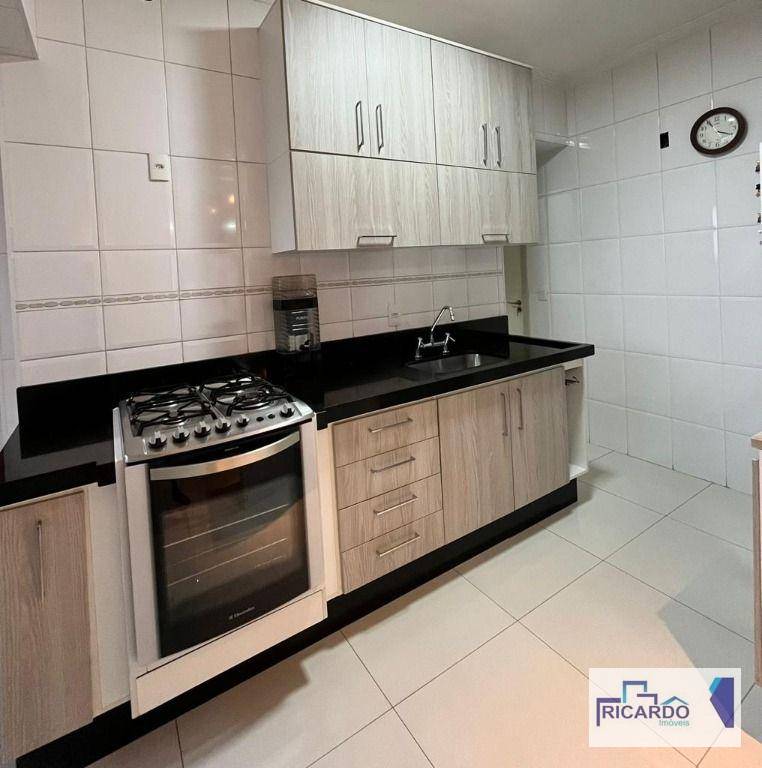 Apartamento à venda com 3 quartos, 107m² - Foto 5