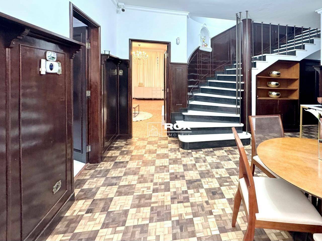 Casa para alugar com 7 quartos, 540m² - Foto 11