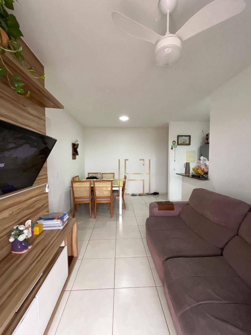 Apartamento à venda com 3 quartos, 1m² - Foto 1