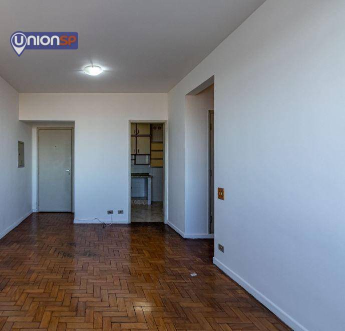 Apartamento à venda com 2 quartos, 79m² - Foto 2