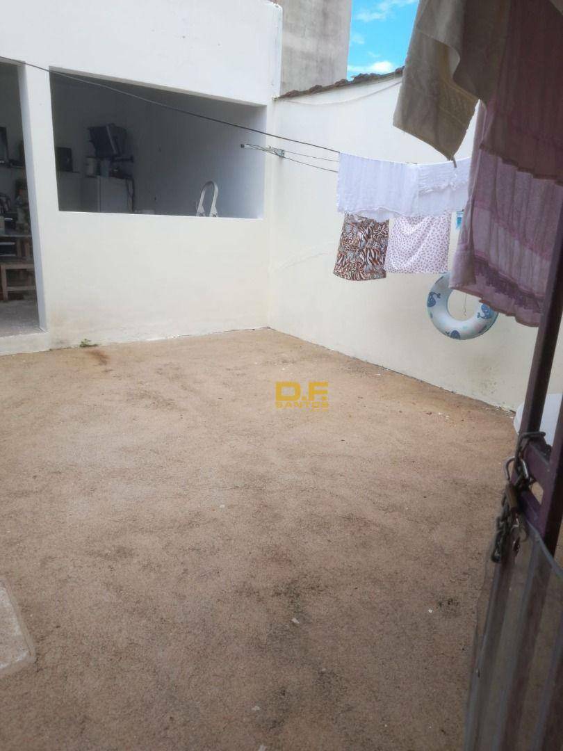 Casa à venda com 3 quartos, 54m² - Foto 7