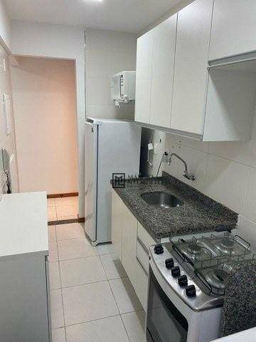 Apartamento à venda com 1 quarto, 42m² - Foto 2