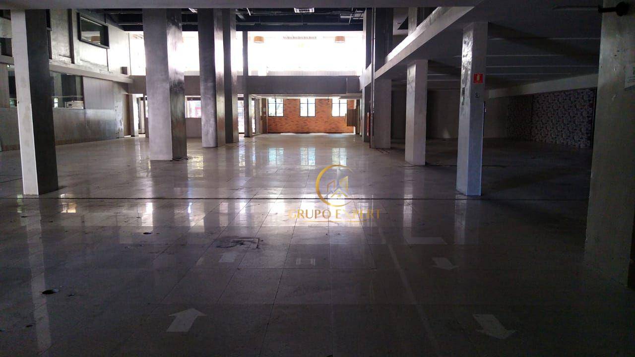 Loja-Salão, 1800 m² - Foto 2