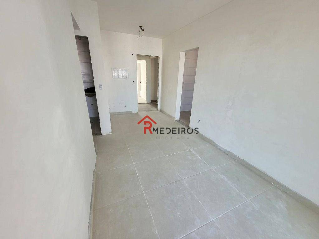 Apartamento à venda com 2 quartos, 69m² - Foto 2