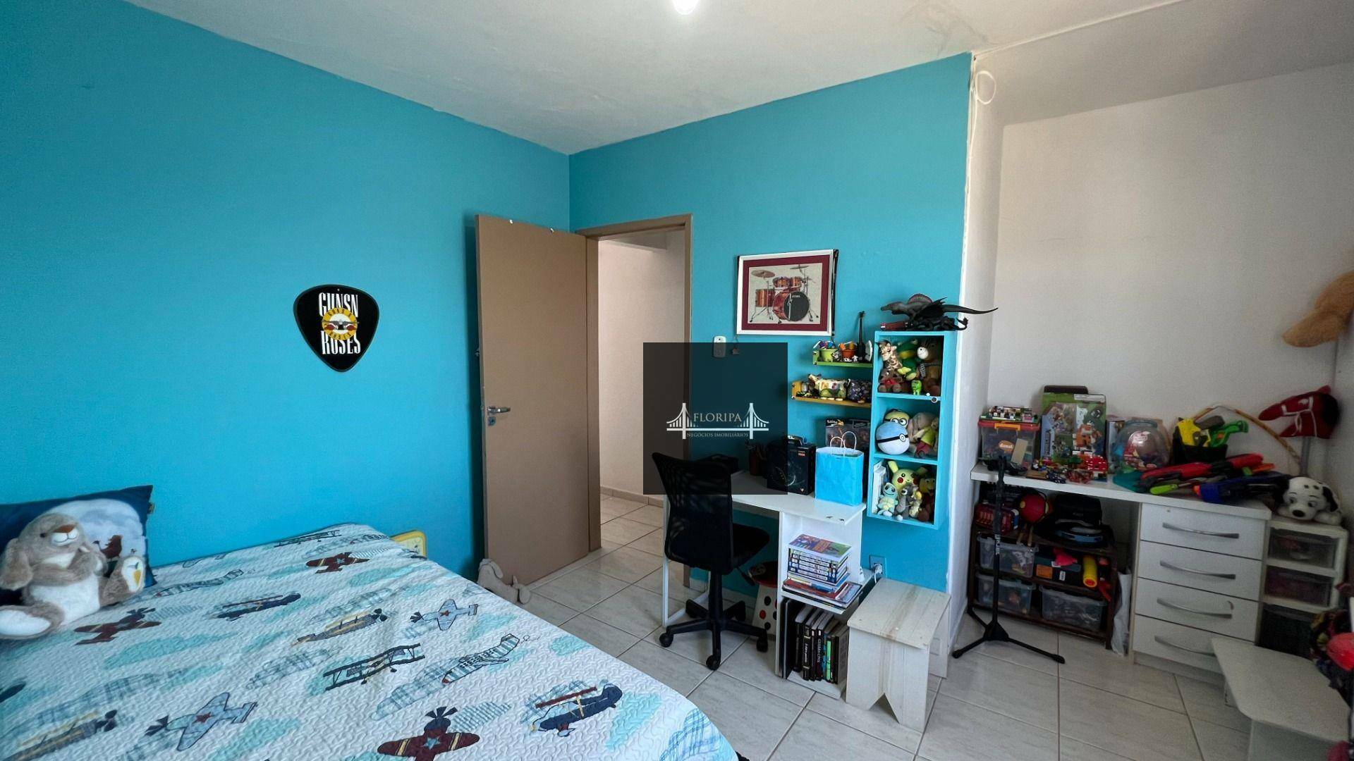 Casa à venda com 7 quartos, 235m² - Foto 12