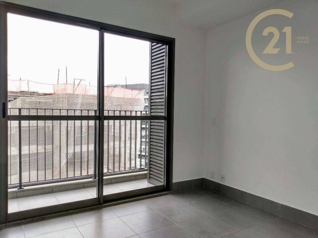 Apartamento para alugar com 2 quartos, 61m² - Foto 12