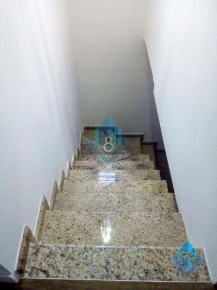 Sobrado à venda com 4 quartos, 180m² - Foto 4