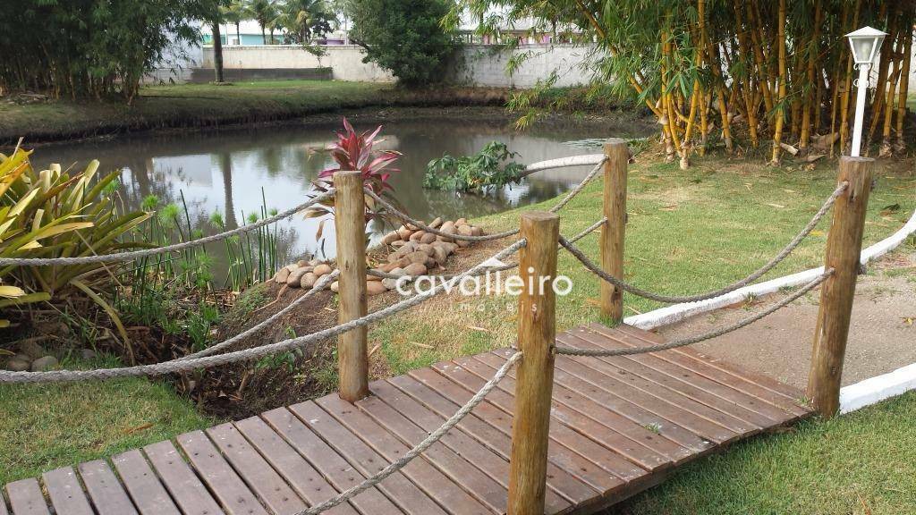 Casa de Condomínio à venda com 3 quartos, 201m² - Foto 29