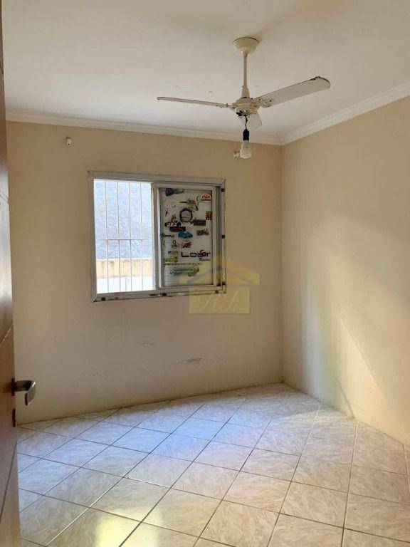 Apartamento à venda com 2 quartos, 60m² - Foto 11